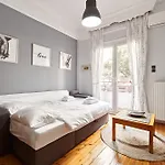 4 Queens Downtown-comfortable In Center Apartamento