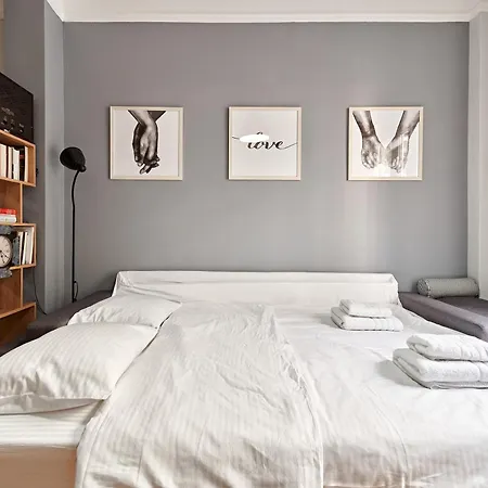 4 Queens Downtown-comfortable In Center Thessaloniki