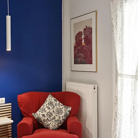 4 Queens Downtown-comfortable In Center דירה *